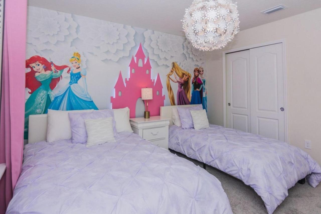 Beautiful Themed Vacation With Private Pool St5509