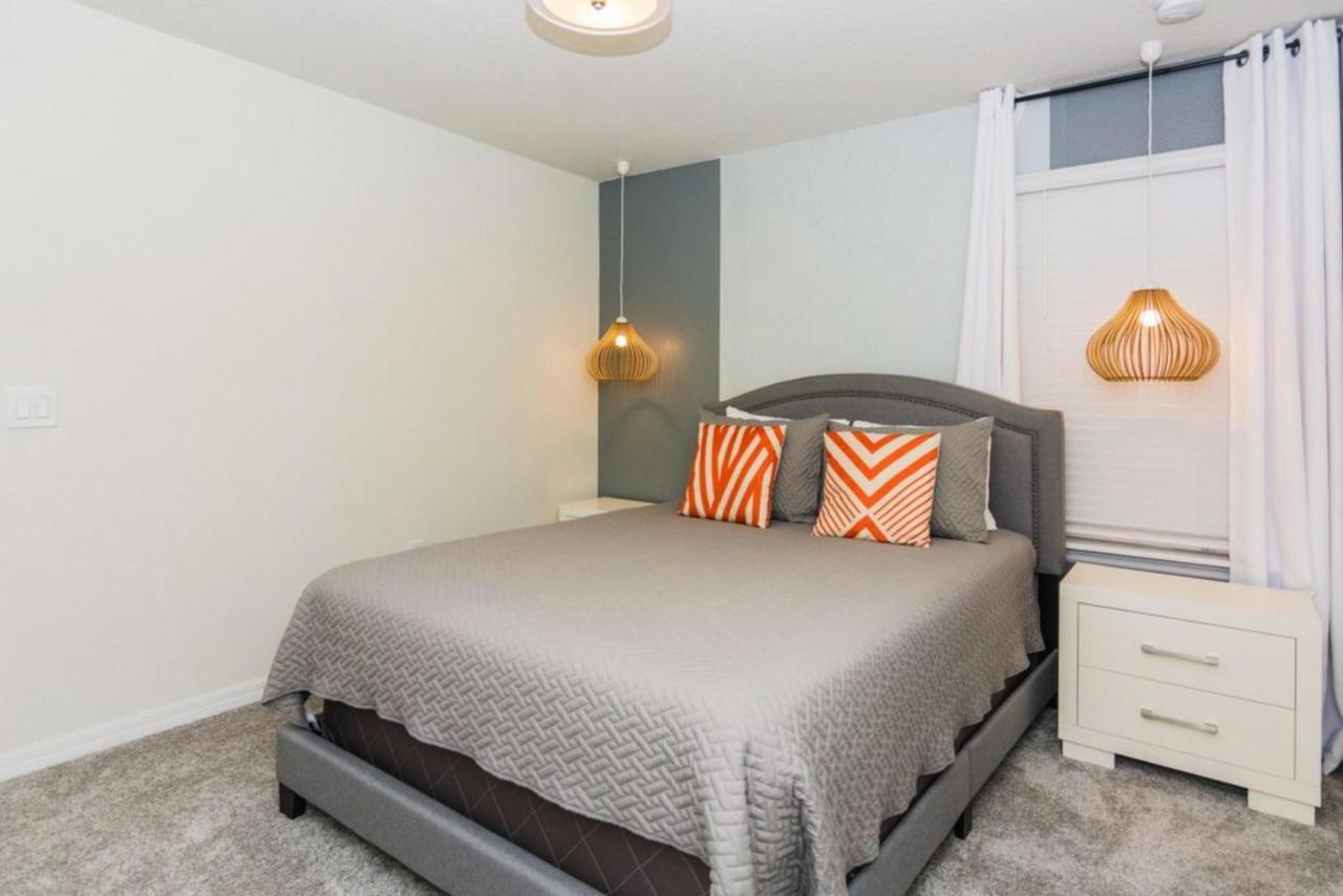 Holiday home Beautiful Themed Vacation With Private Pool St5509